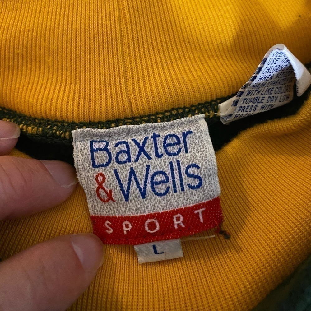BAXTER & Wells harvest wreath sweatshirt and a Amish sweatshirt both sized LG - Picture 5 of 11